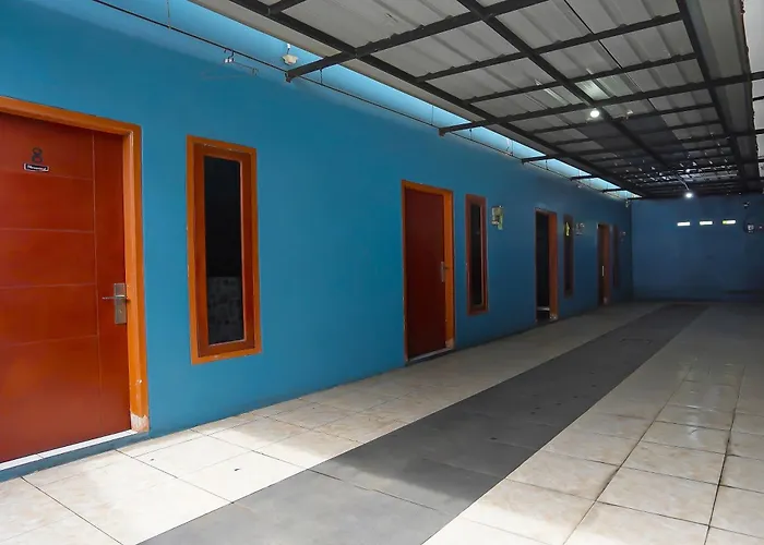 Oyo 92202 Kost Auto Syariah Anggaswangi