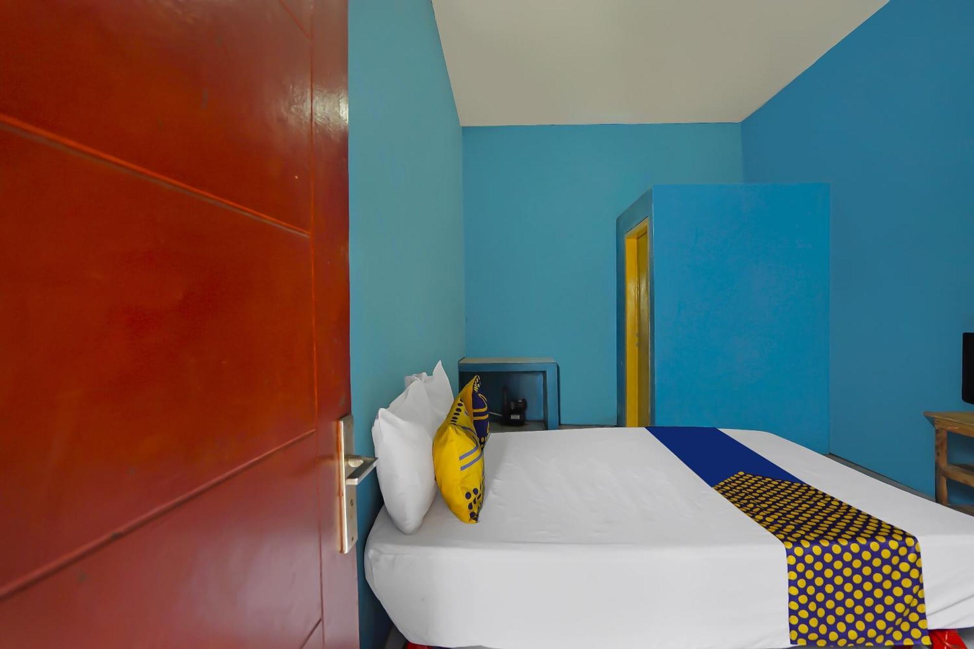 Hotel Oyo 92202 Kost Auto Syariah Anggaswangi 2*
